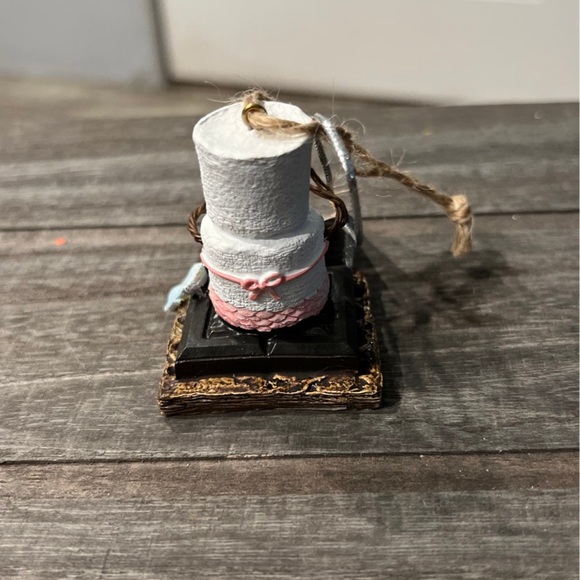 S’More Mermaid Ornament - Picture 2 of 3